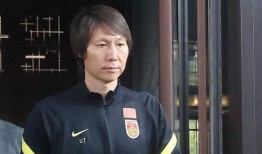 李铁采访爆料视频播放全集,揭秘足球圈内幕，全集内容深度解析
